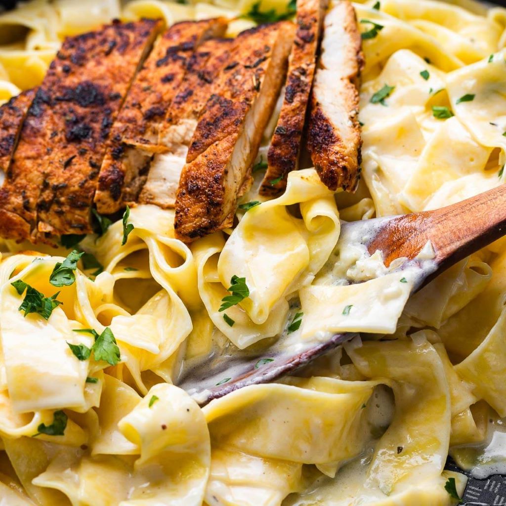 Ingredients Needed to Make Alfredo Sauce